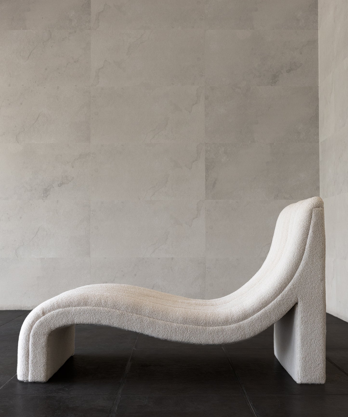 BALANCE CHAISE | SOFT WHITE