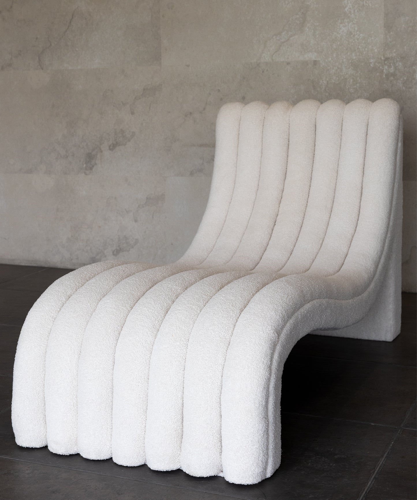 BALANCE CHAISE | SOFT WHITE