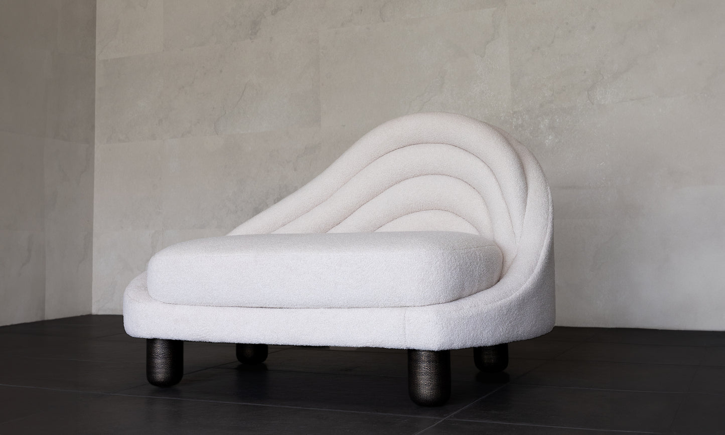 ECHO CHAISE | WARM WHITE