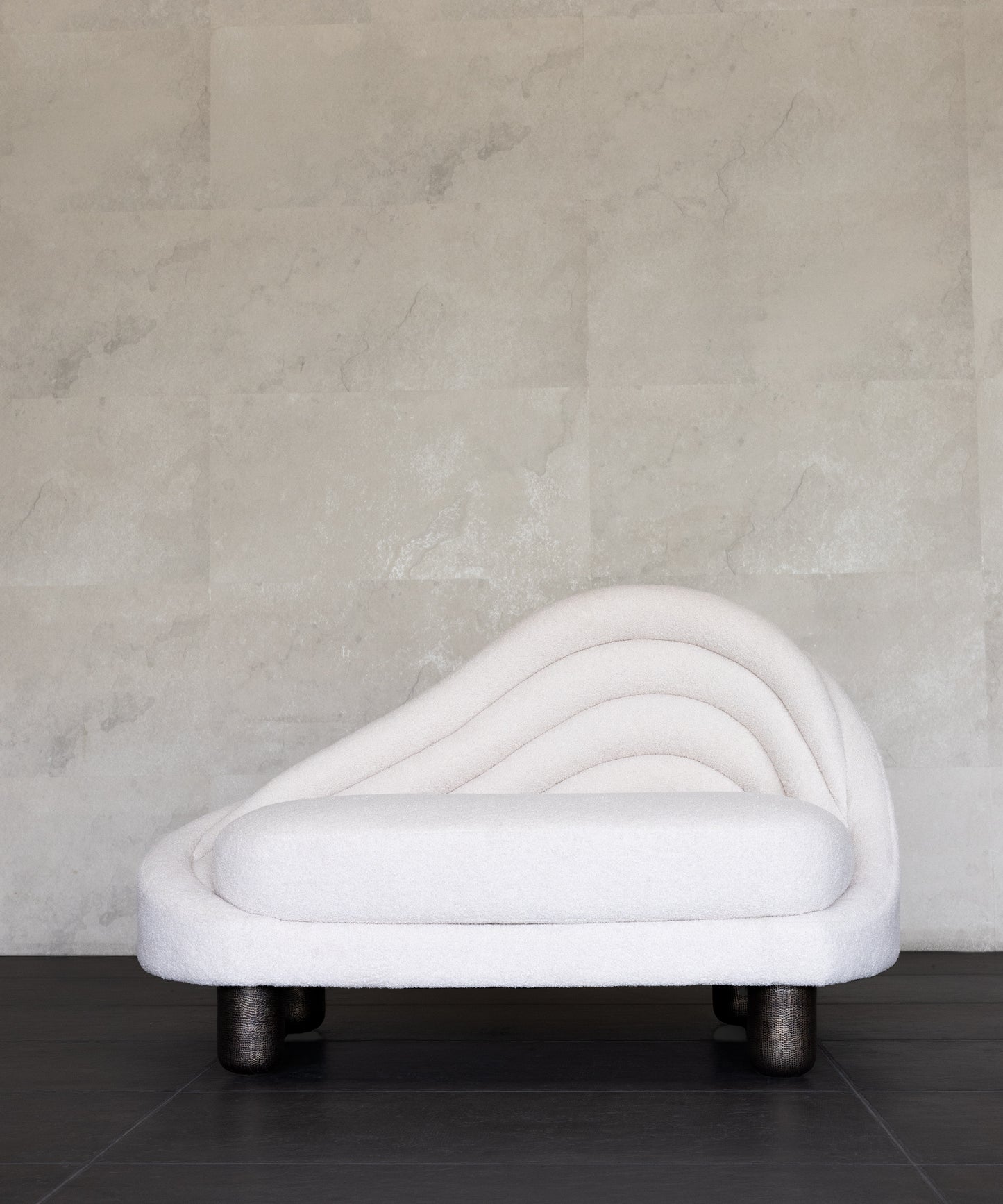 ECHO CHAISE | WARM WHITE